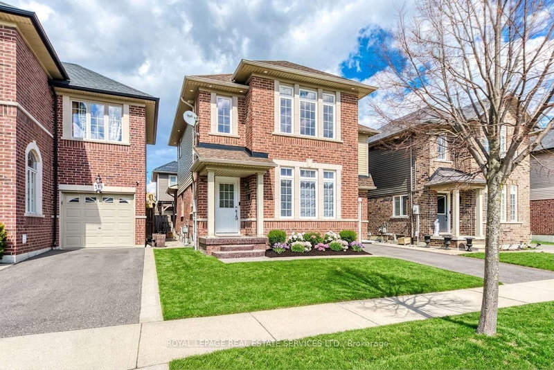 206 Brigadoon Dr, Hamilton, L9C 0B5 | Image 3