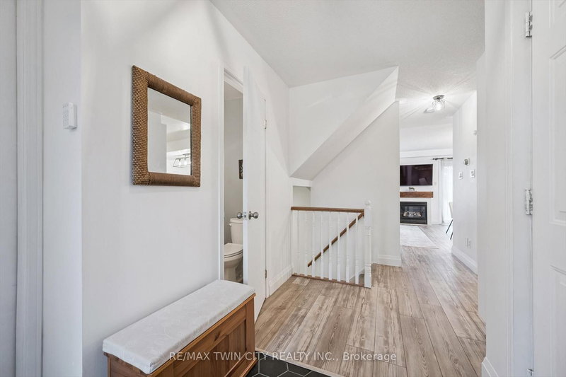 42 - 230 Blackhorne Dr, Kitchener, N2E 1Z4 | Image 3