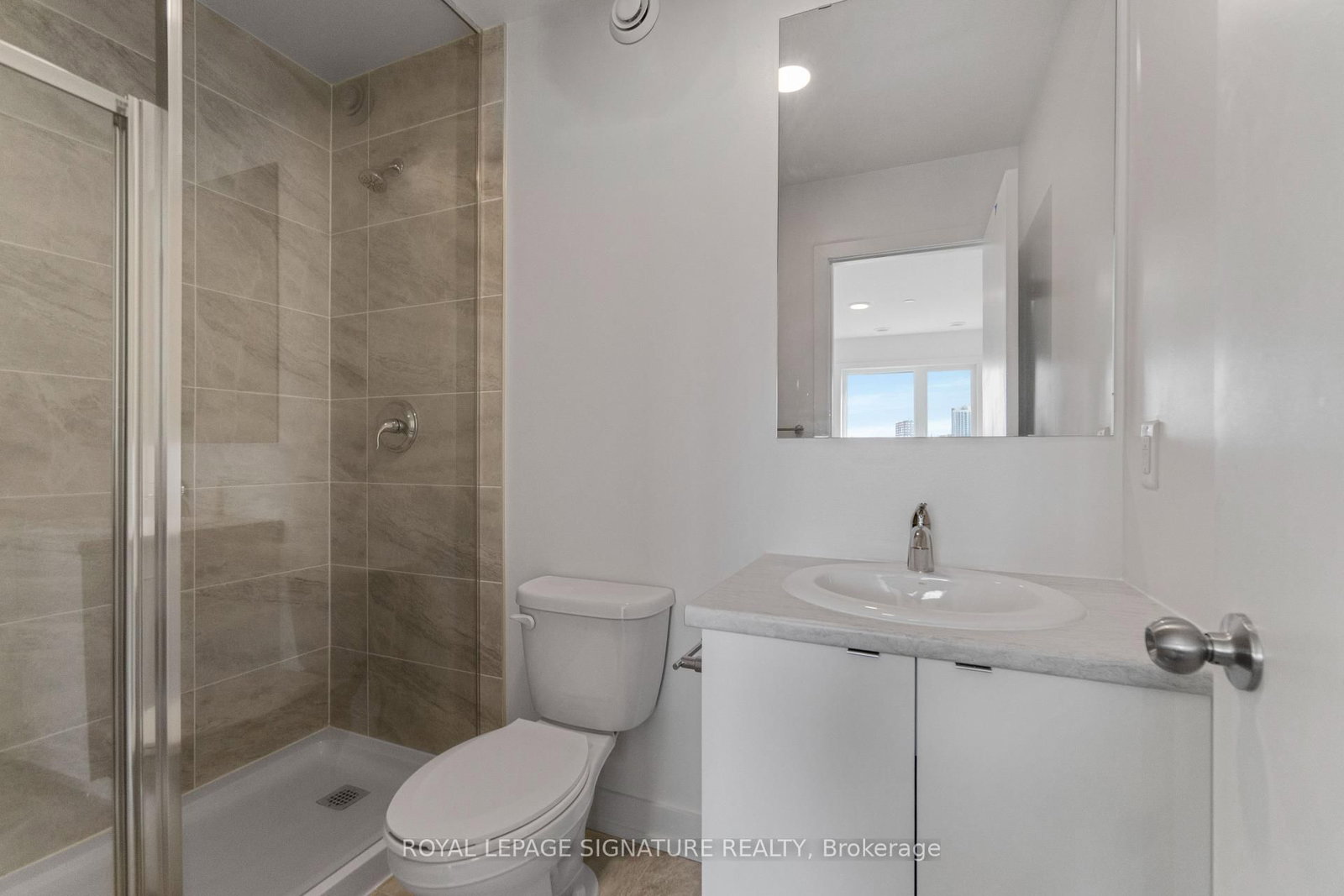 16 Melbourne Avenue, Unit 201D - Photo 14