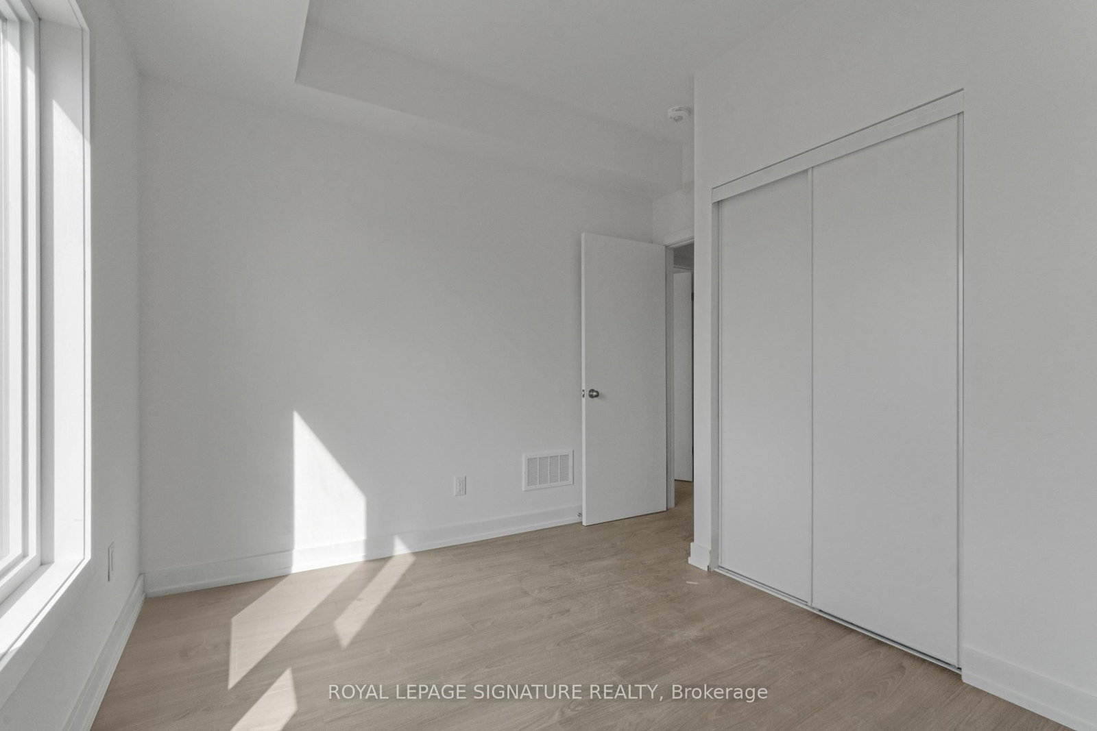 16 Melbourne Avenue, Unit 201D - Photo 16