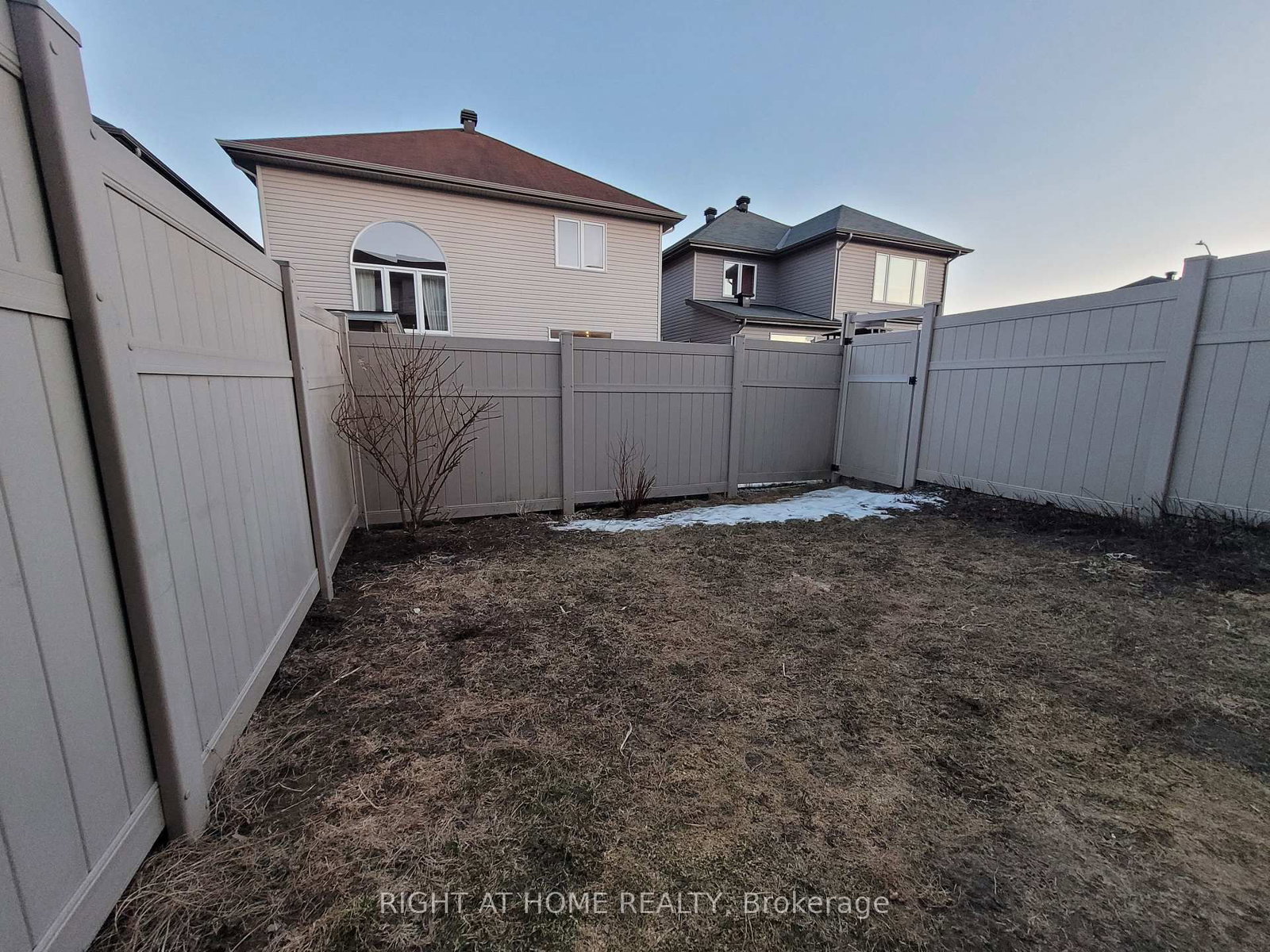 204 ROLLING MEADOW Crescent - Photo 11