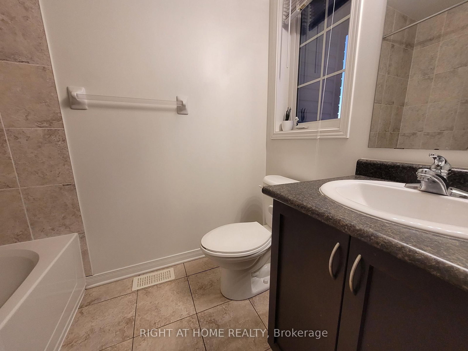 204 ROLLING MEADOW Crescent - Photo 15