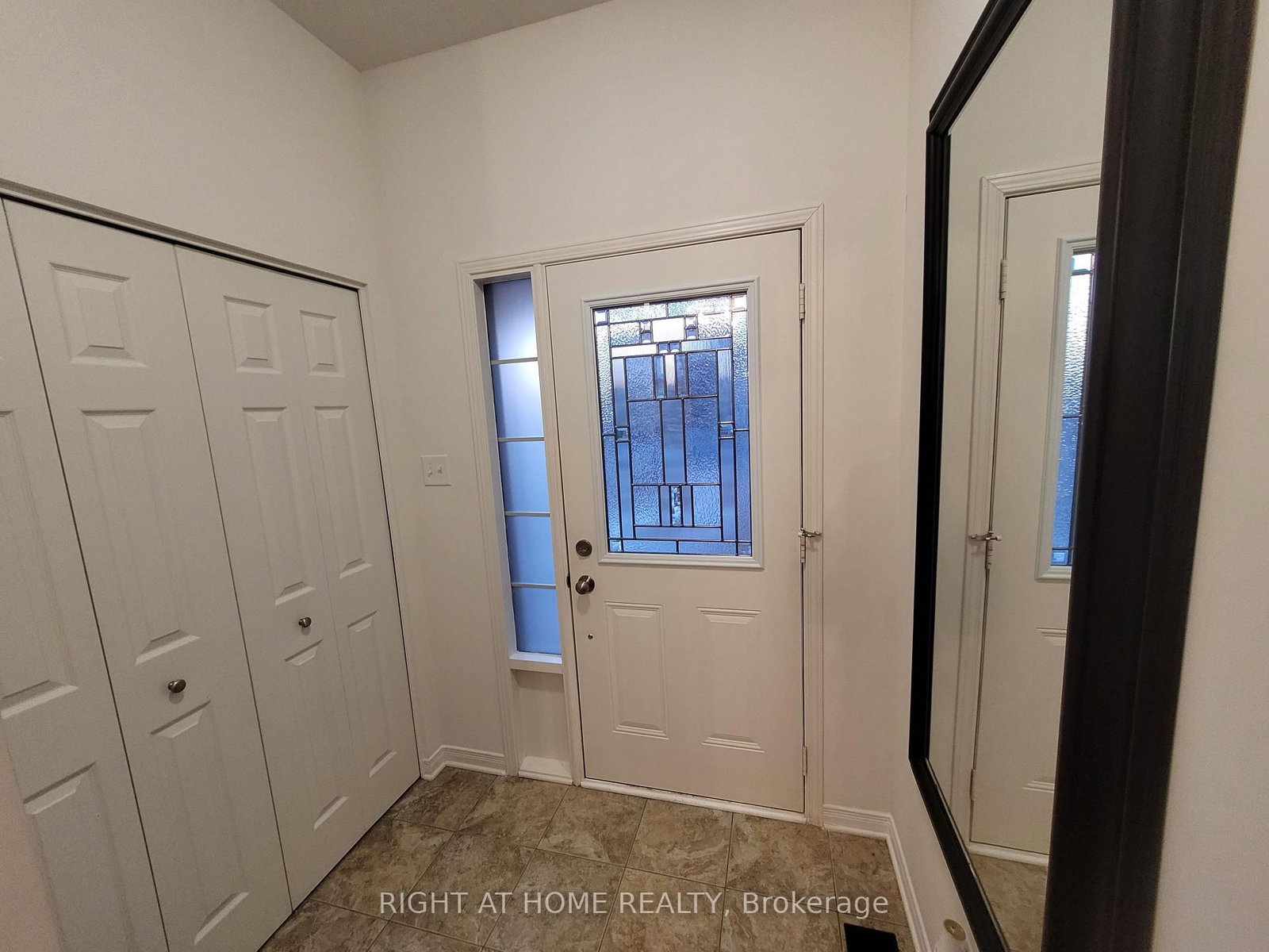 204 ROLLING MEADOW Crescent - Photo 2