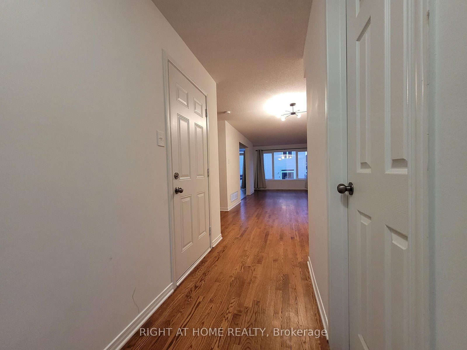 204 ROLLING MEADOW Crescent - Photo 3