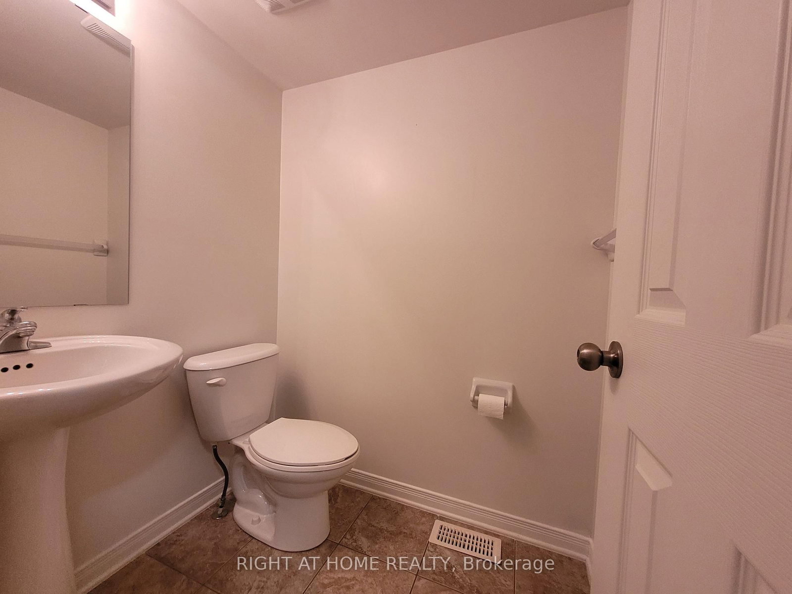 204 ROLLING MEADOW Crescent - Photo 4