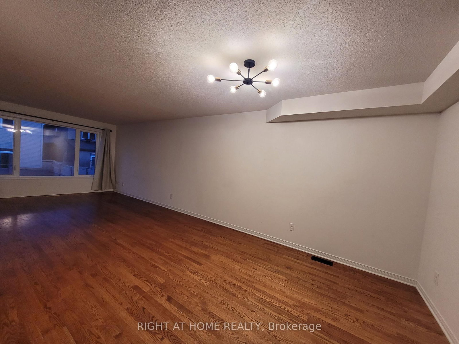 204 ROLLING MEADOW Crescent - Photo 5