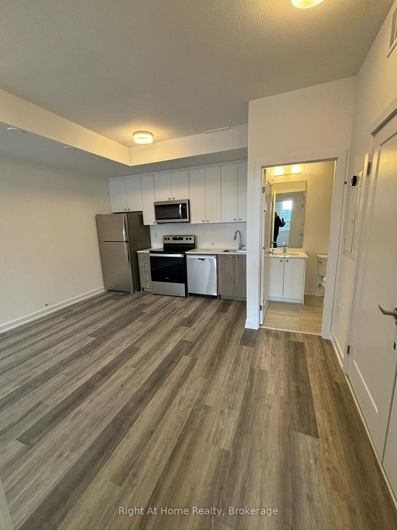 M17 - 40 Palace St, Kitchener, N2E 3Z4 | Image 3