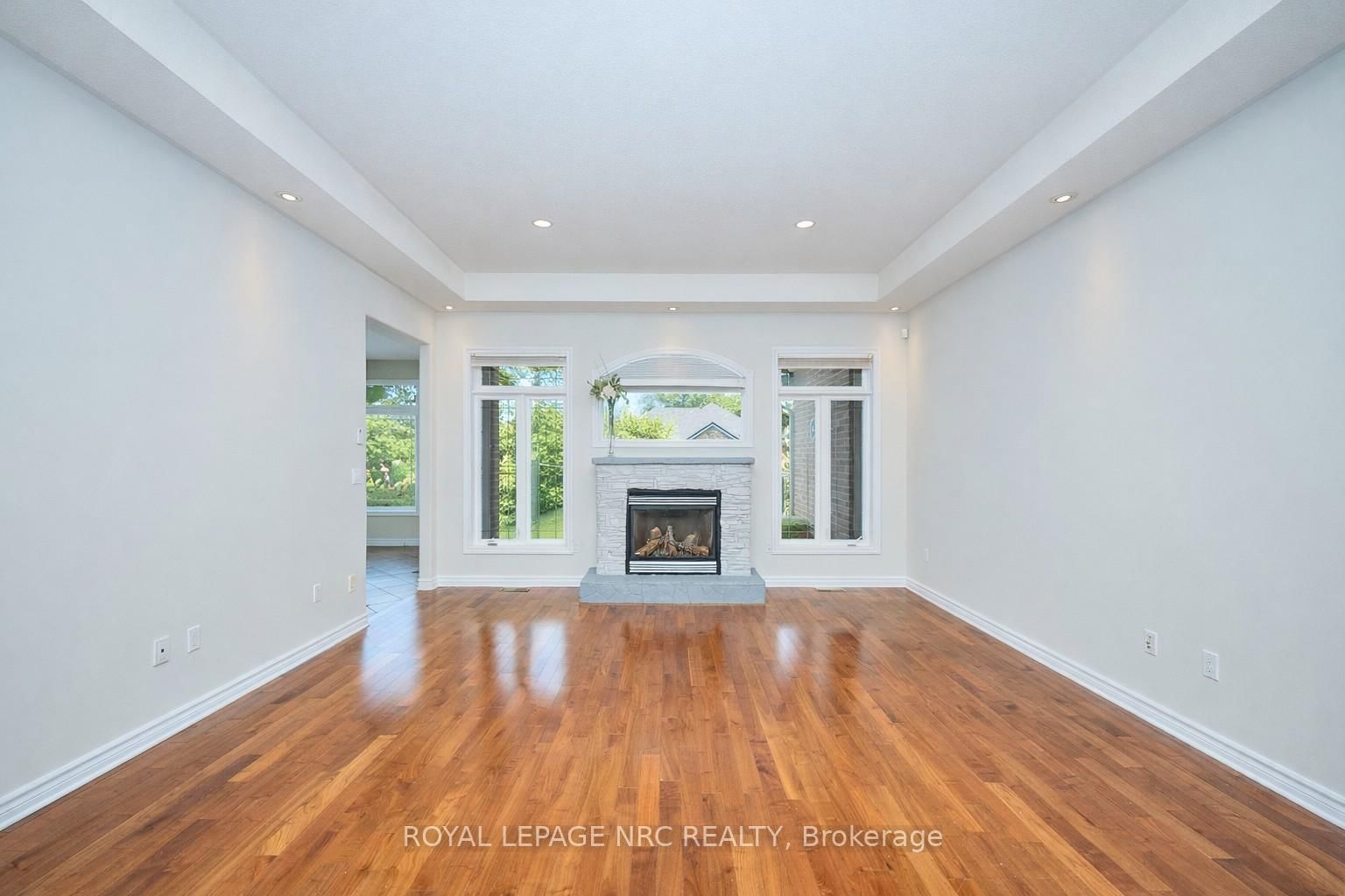 Detached House for sale at 45 Timber Creek Crescent, Pelham, Ontario, L3E 0P3 - Fonthill - MLS: X12957564