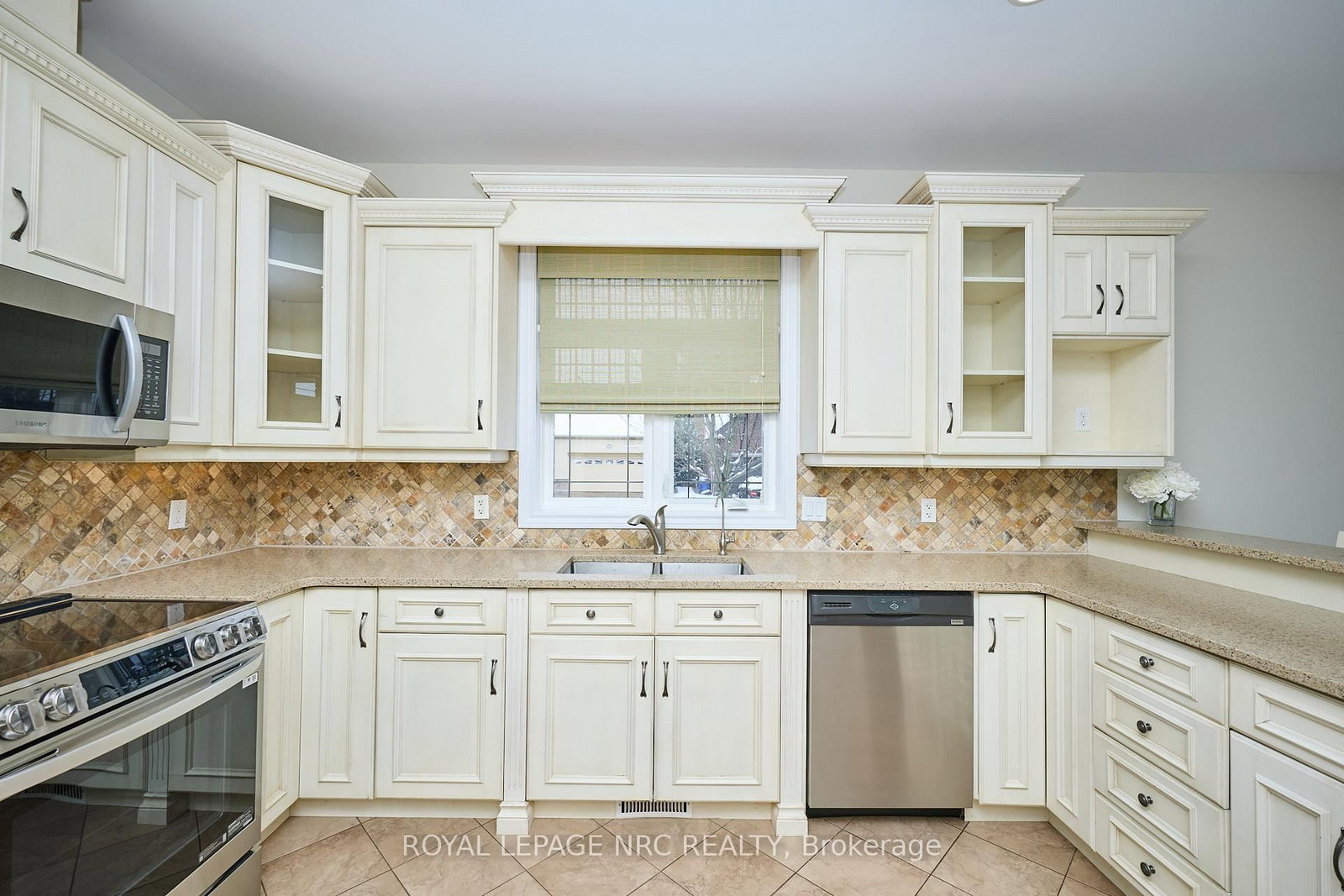 Detached House for sale at 45 Timber Creek Crescent, Pelham, Ontario, L3E 0P3 - Fonthill - MLS: X12957564