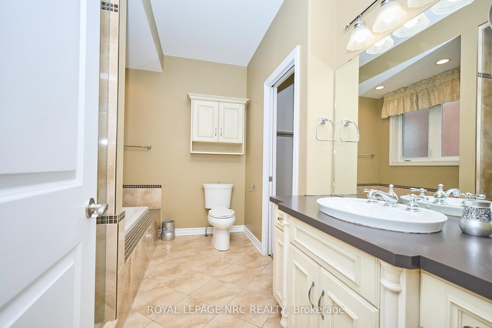 Detached House for sale at 45 Timber Creek Crescent, Pelham, Ontario, L3E 0P3 - Fonthill - MLS: X12957564