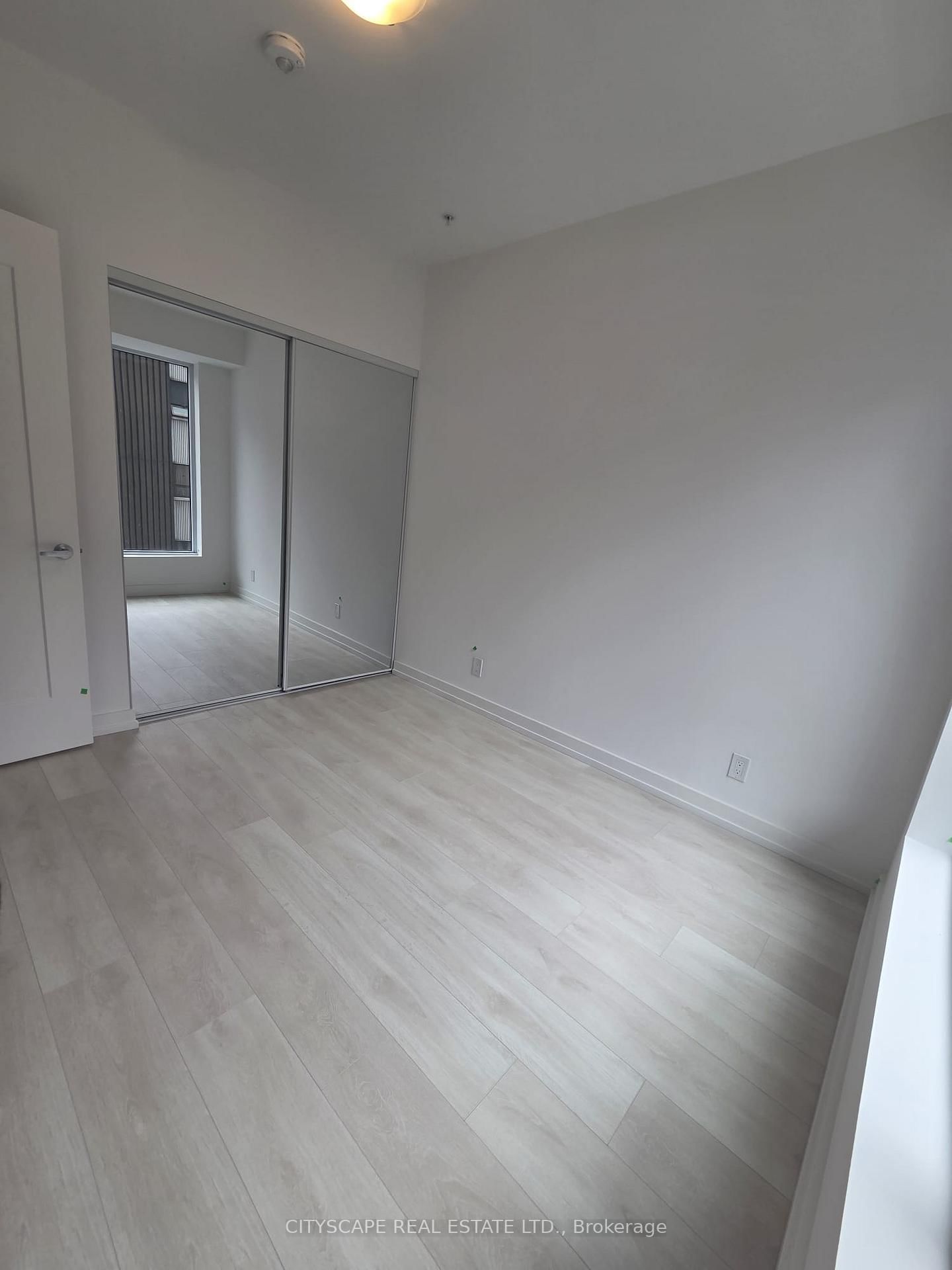 75 James Street, Unit 417 - Photo 12