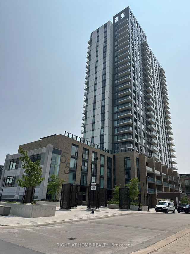 222 - 55 Duke Street W