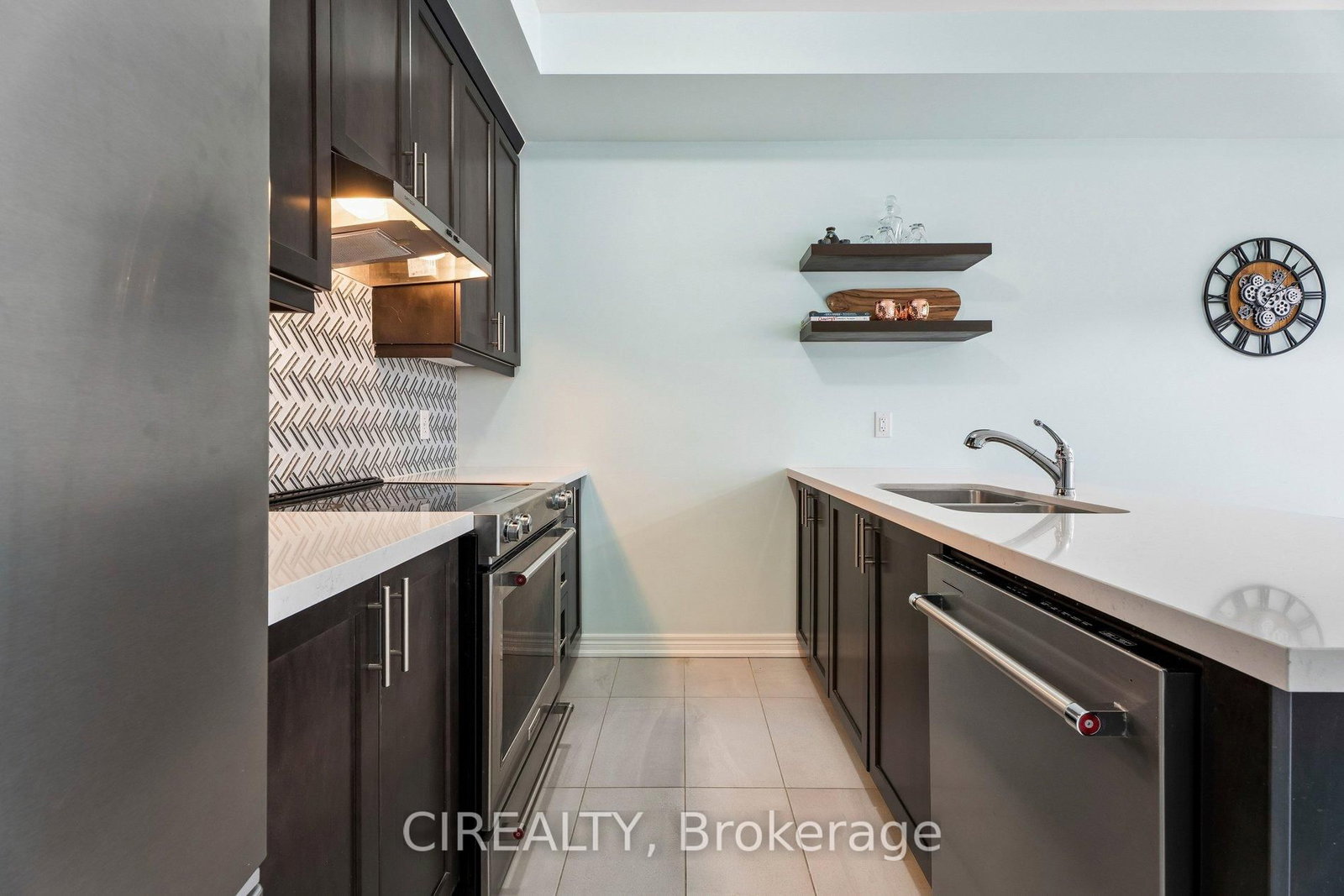 357 Raymond Road - Photo 18