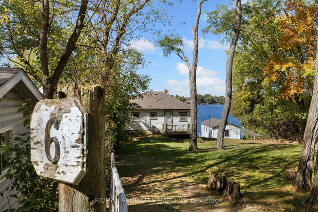 6 R9 (rideau Ferry) Road