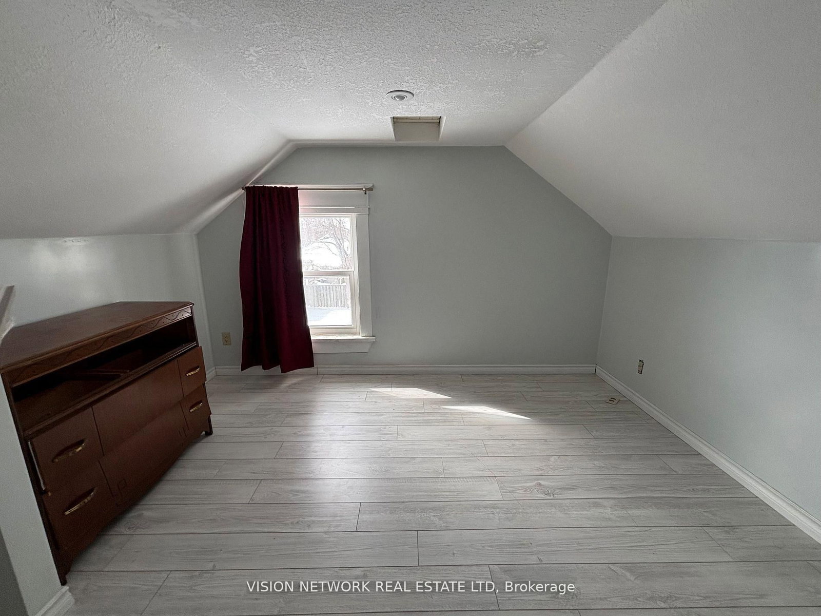 271 Highbury Ave N Avenue - Photo 10