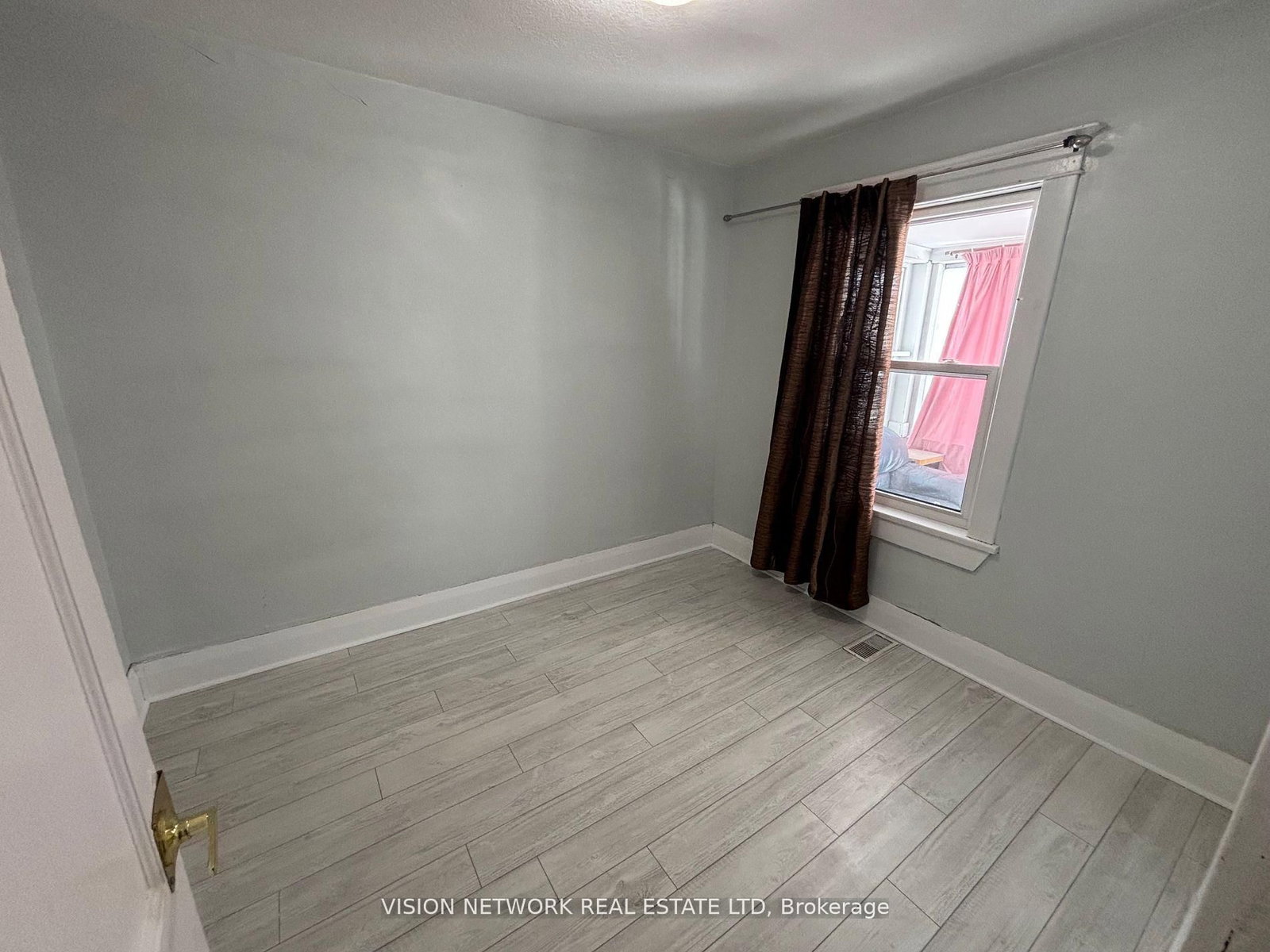 271 Highbury Ave N Avenue - Photo 5