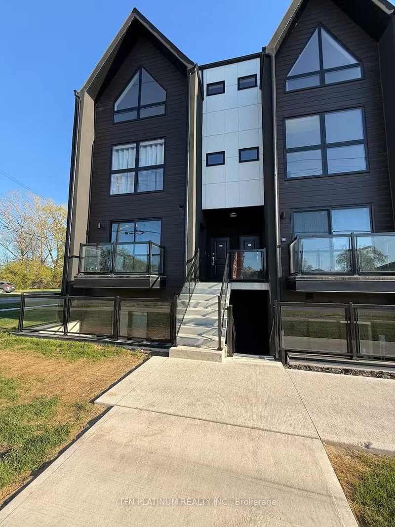 101 - 7277 Wilson Cres, Niagara Falls, L2G 4R8 | Image 2