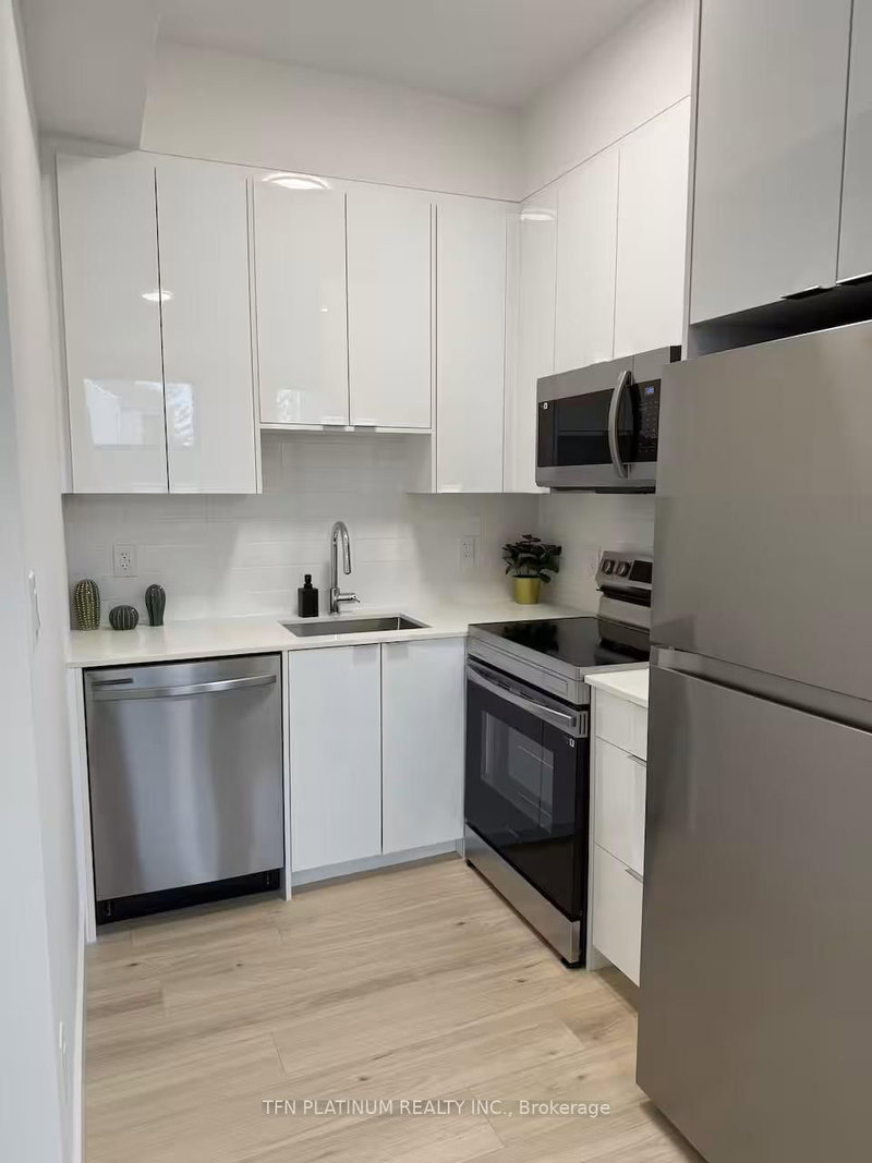 101 - 7277 Wilson Cres, Niagara Falls, L2G 4R8 | Image 3