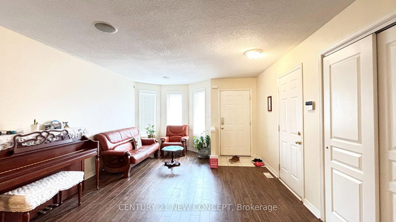 508 Southridge Dr, Hamilton, L9C 7V3 | Image 3