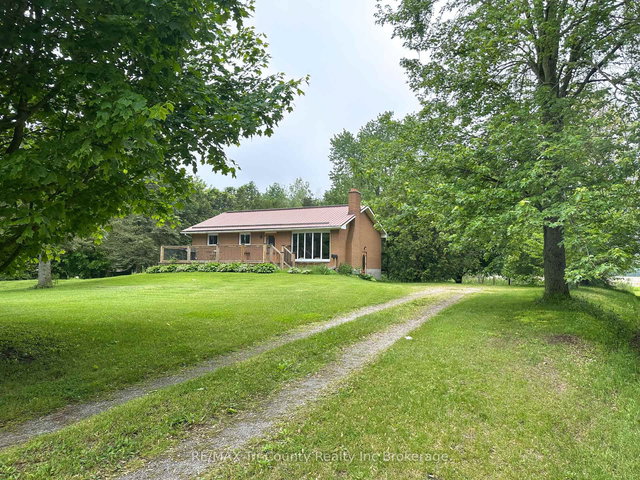 889 Norfolk County 28 Road