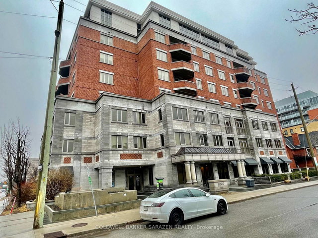 701 - 320 Mcleod Street