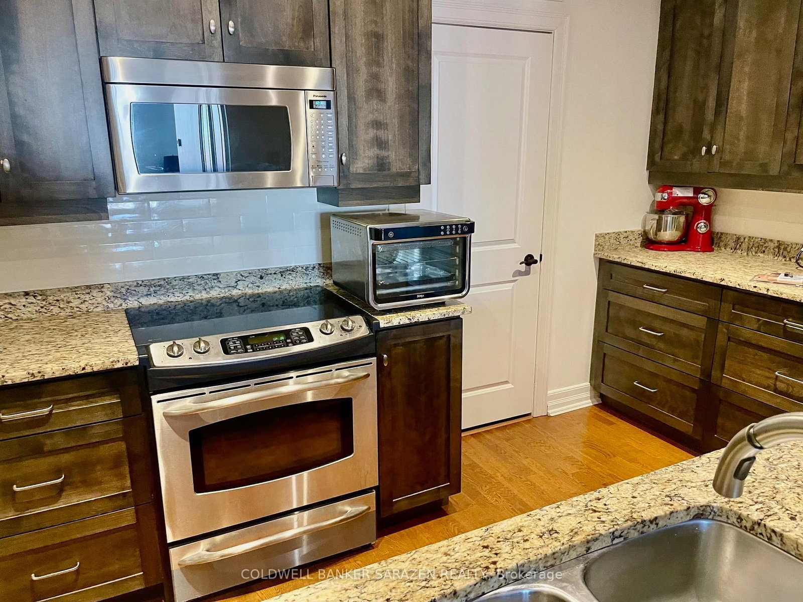 320 Mcleod Street, Unit 701 - Photo 3