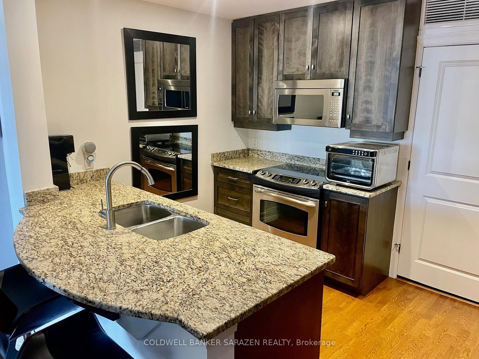 320 Mcleod Street, Unit 701 - Photo 4