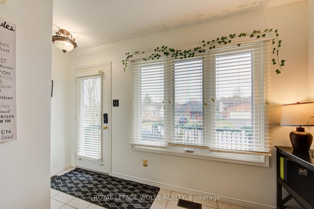 611 Springbank Avenue N