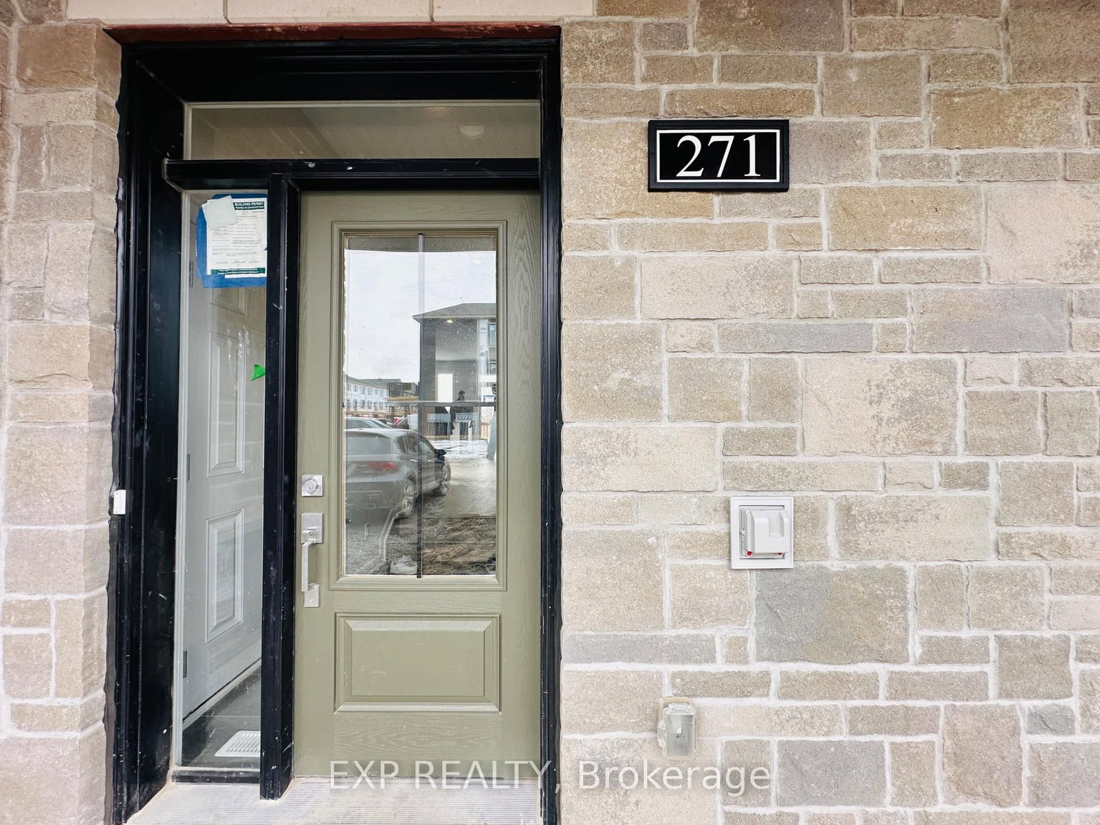 271 BANKSIDE Way - Photo 2