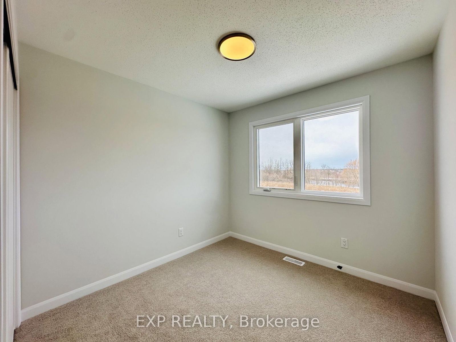 271 BANKSIDE Way - Photo 22