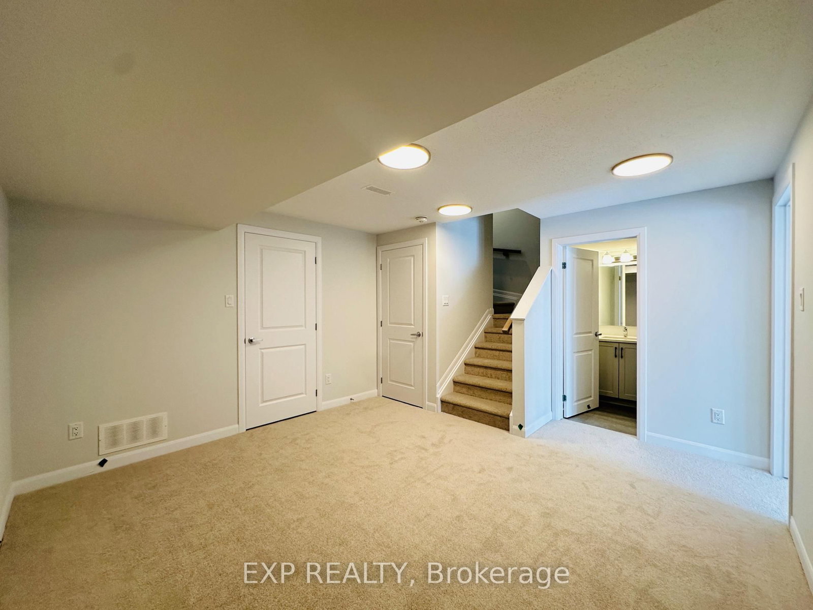 271 BANKSIDE Way - Photo 27