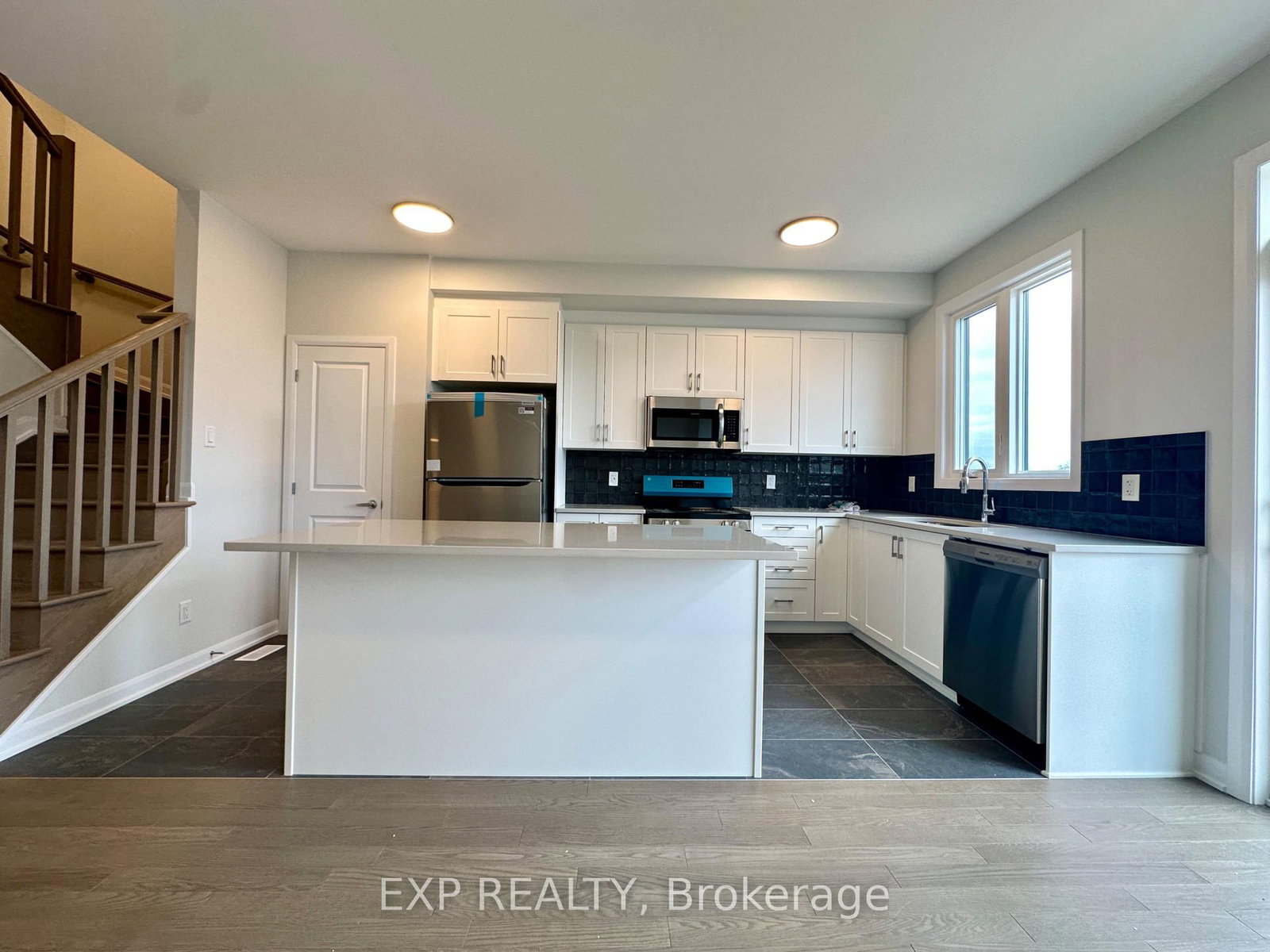 271 BANKSIDE Way - Photo 7