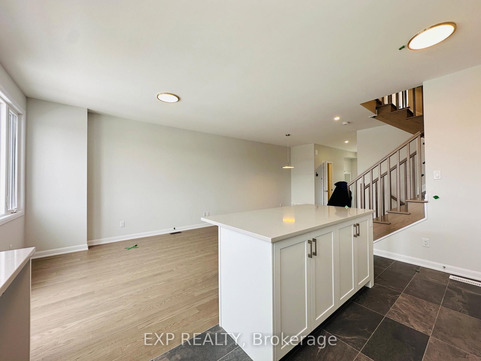 271 BANKSIDE Way - Photo 9