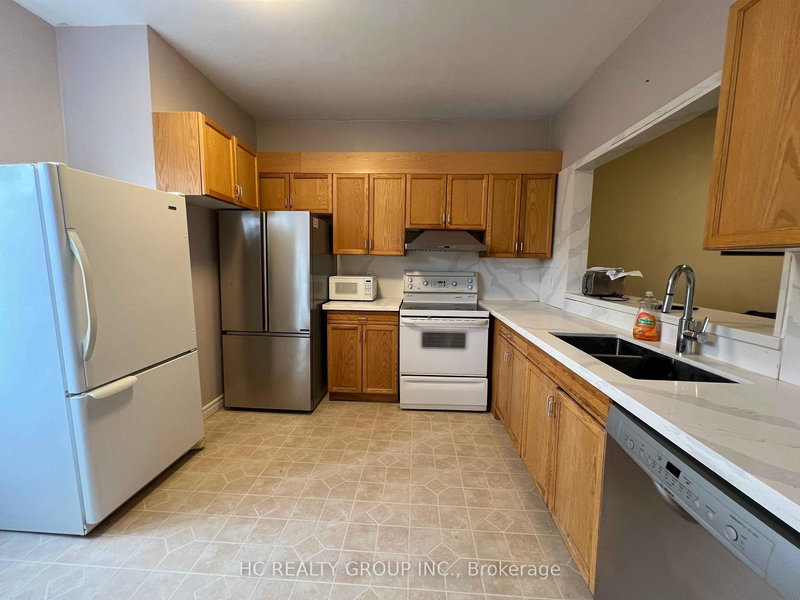 27 - 1570 Richmond St, London North, N6G 4W1 | Image 2