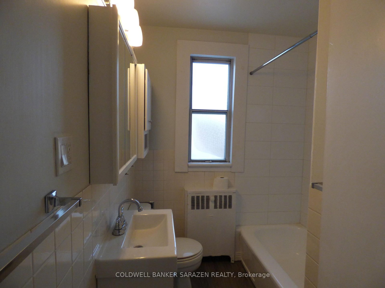 683 irene Crescent, Unit 6 - Photo 16
