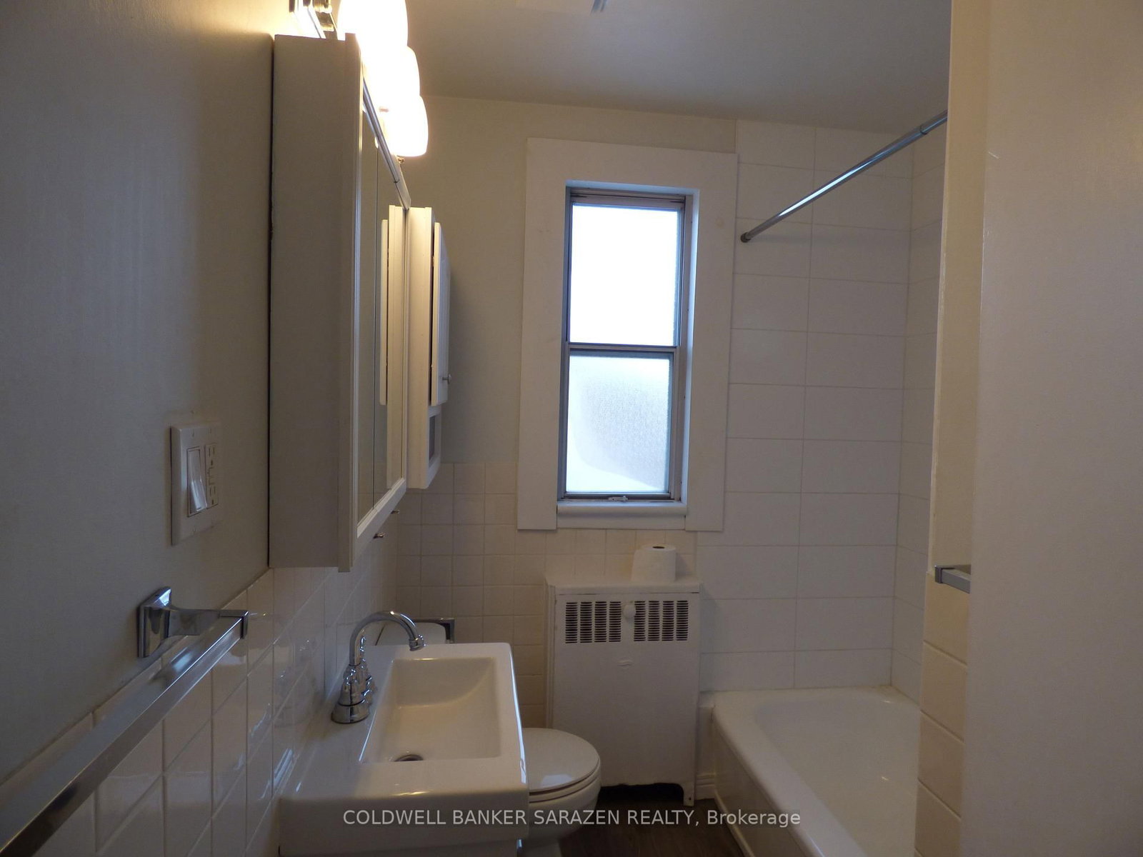 683 irene Crescent, Unit 6 - Photo 17