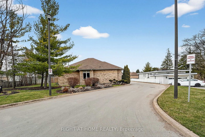 1 - 139 Glendale Ave, St. Catharines, L2T 2K2 | Image 3