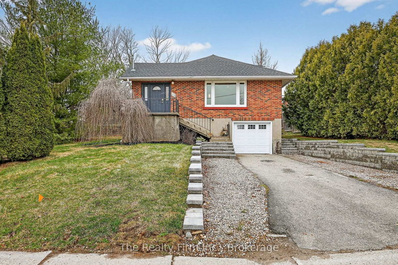105 King St E, Ingersoll, N5C 1G8 | Image 3