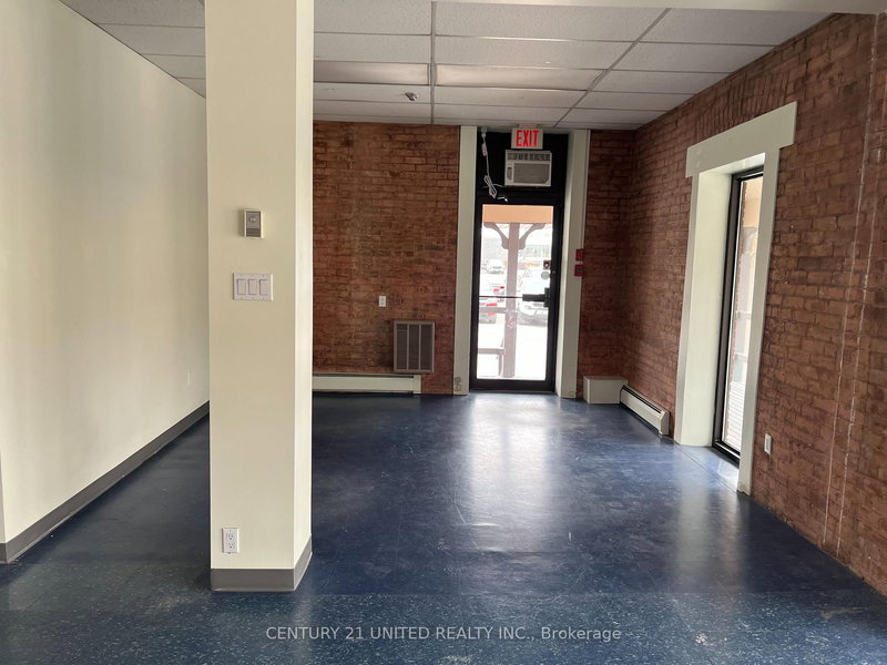 K - 190 Charlotte St, Peterborough, K9J 2T8 | Image 3