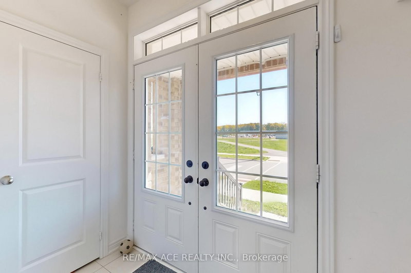 639 Anishinaabe Dr, Shelburne, L9V 2R4 | Image 3