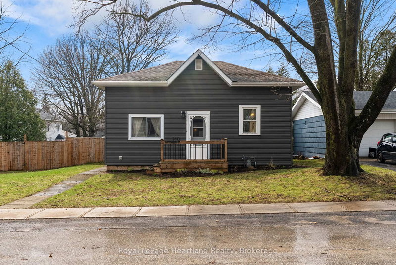 home for sale on 140 Rattenbury Street W