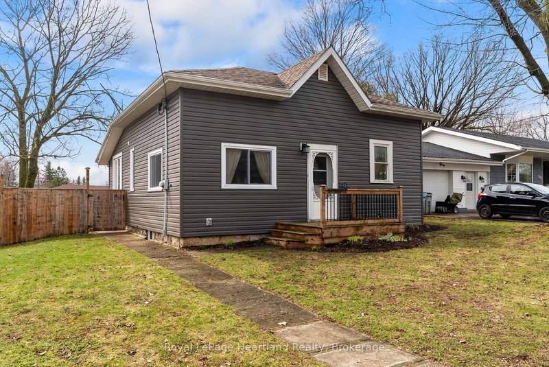 140 Rattenbury St W, Central Huron, N0M 1L0 | Image 2