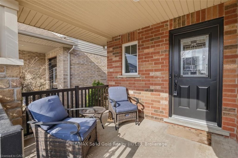 26 Helena Feasby St, Kitchener, N2E 4L4 | Image 3