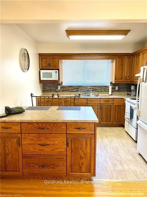 201 SILVERCREEK Parkway N, Unit 13