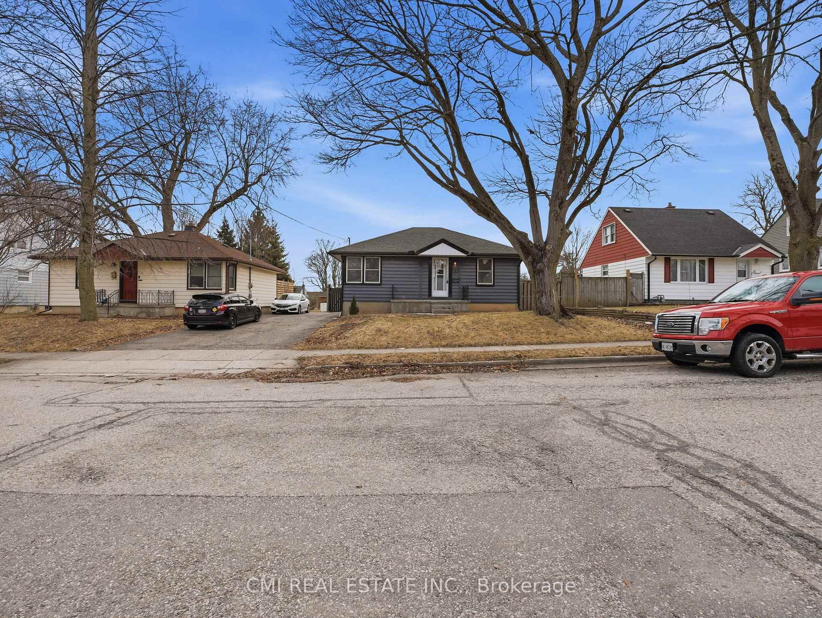 Listing Image 5