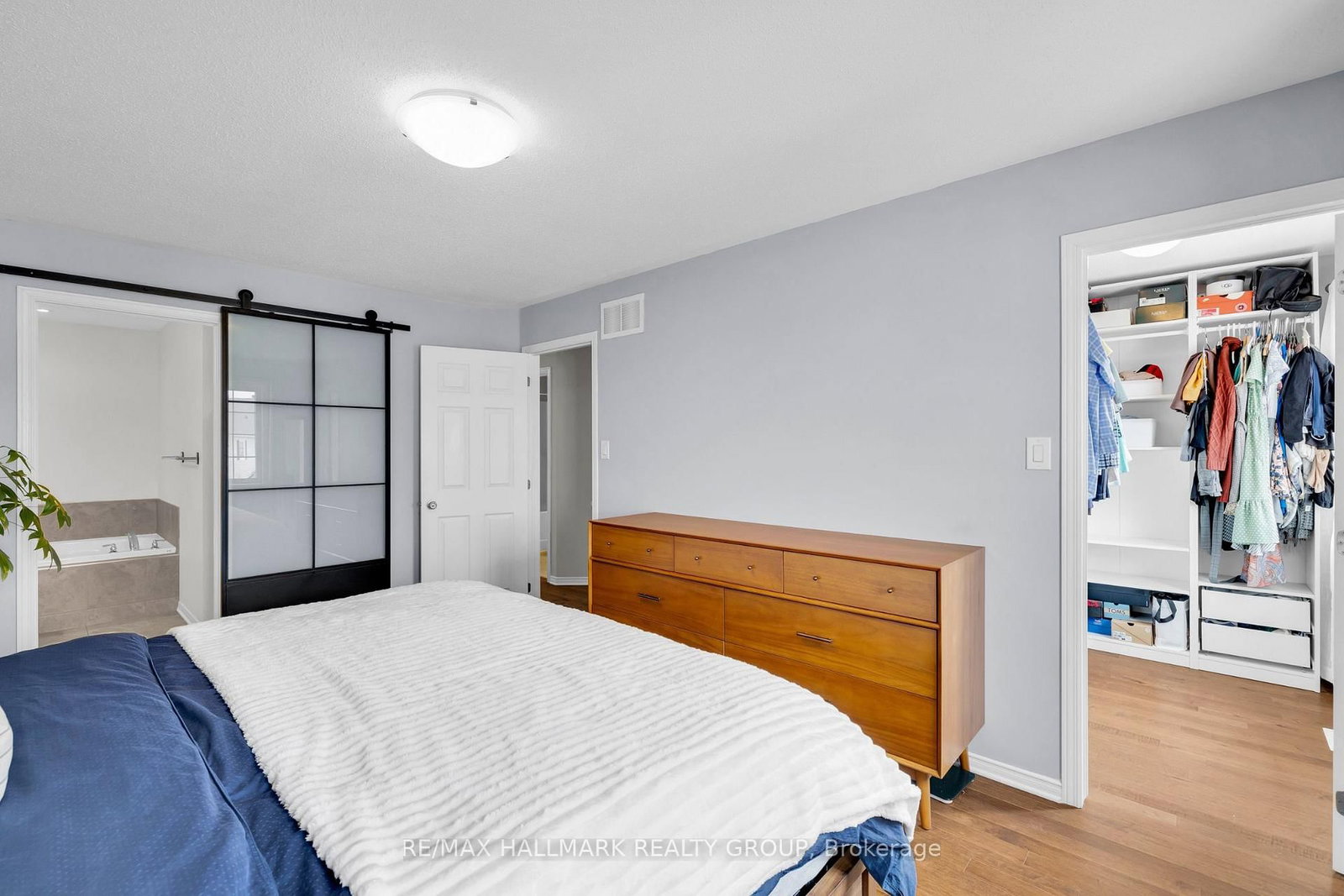 Townhouse for sale at 132 LARAMIE Crescent, Ottawa, Ontario, K2J 5Z8 - Barrhaven - Stonebridge - MLS: X12959784