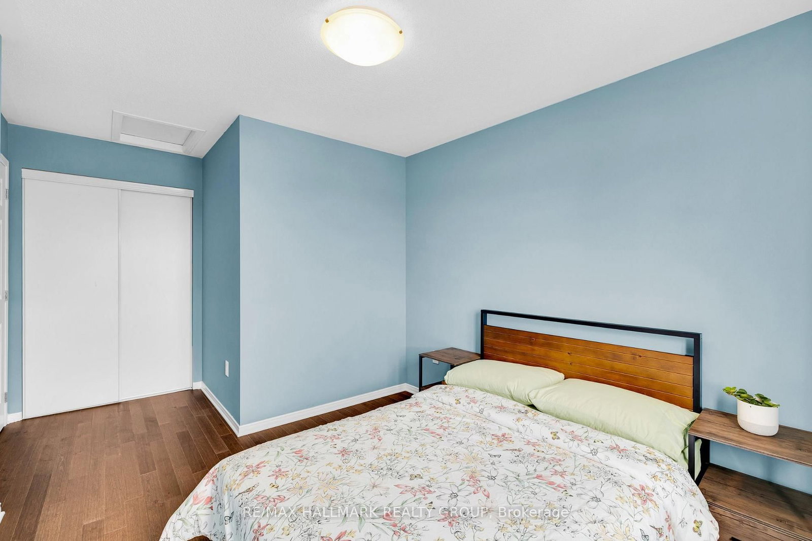 Townhouse for sale at 132 LARAMIE Crescent, Ottawa, Ontario, K2J 5Z8 - Barrhaven - Stonebridge - MLS: X12959784