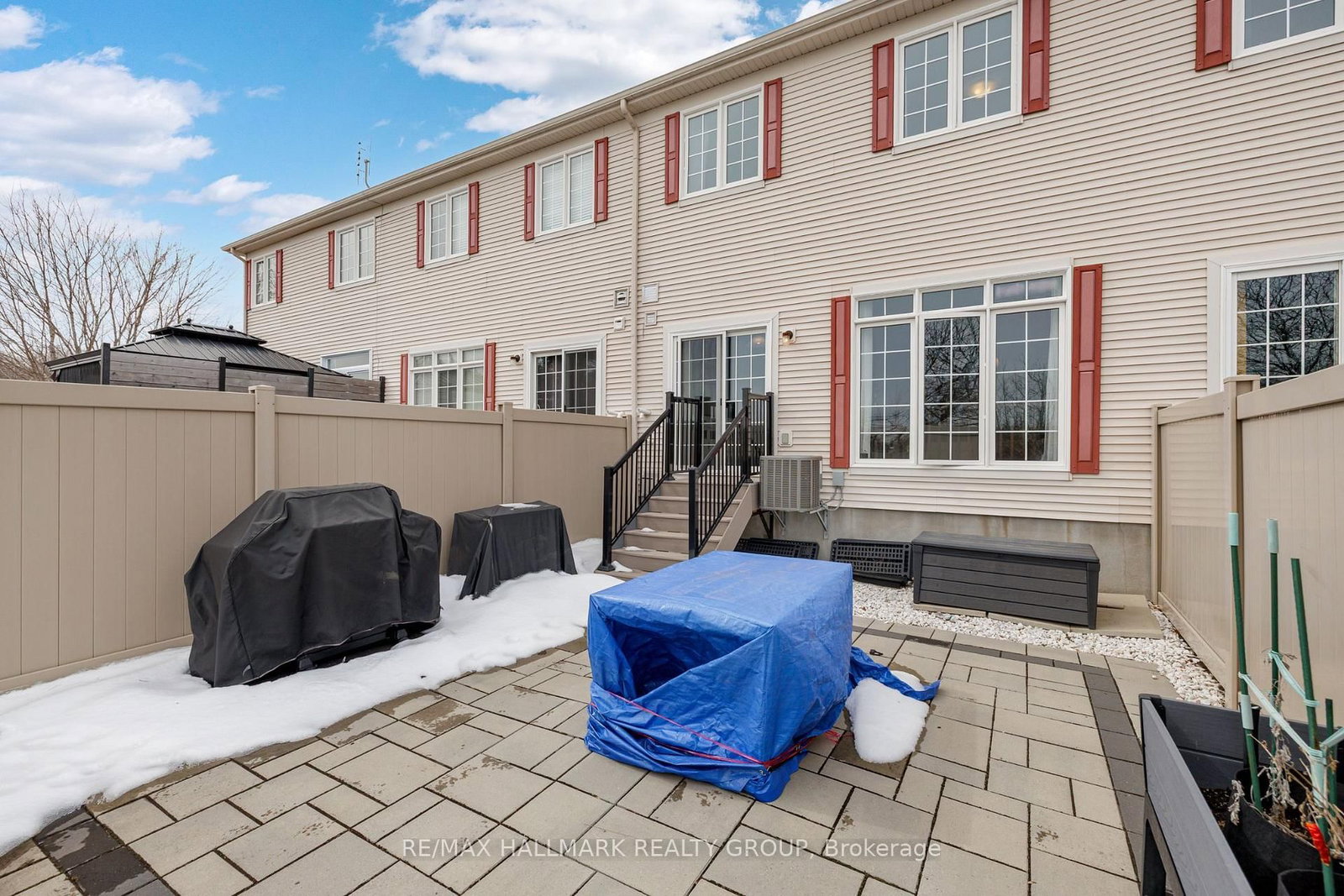 Townhouse for sale at 132 LARAMIE Crescent, Ottawa, Ontario, K2J 5Z8 - Barrhaven - Stonebridge - MLS: X12959784