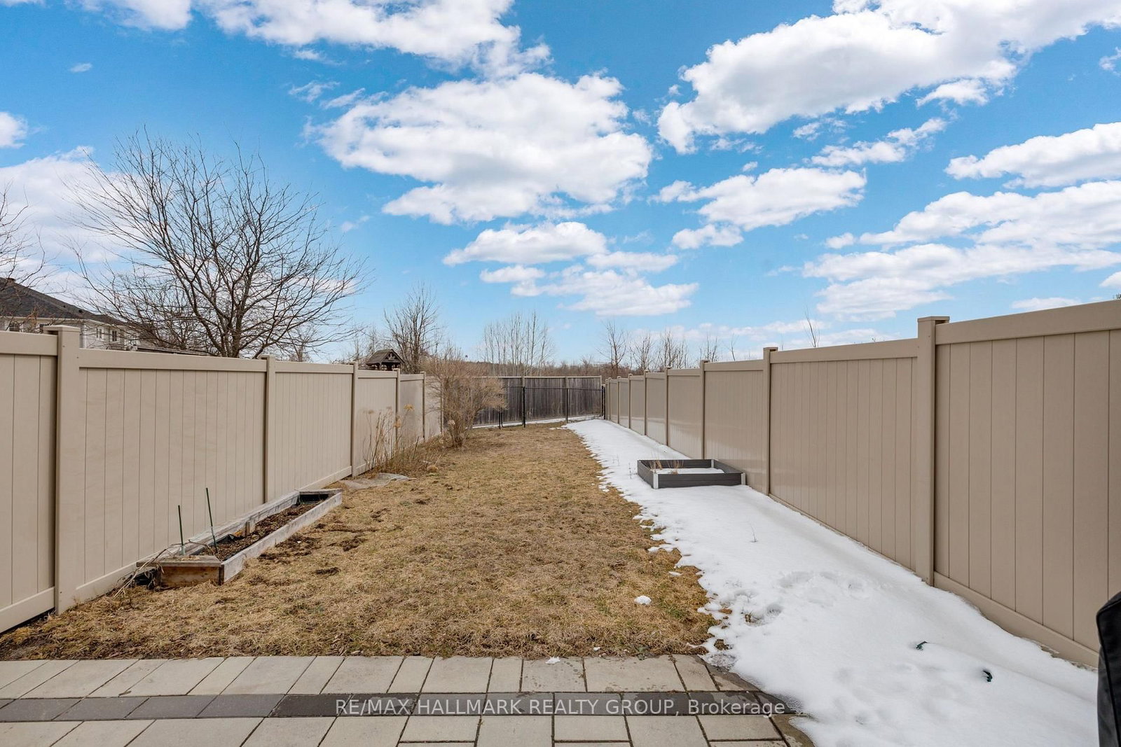 Townhouse for sale at 132 LARAMIE Crescent, Ottawa, Ontario, K2J 5Z8 - Barrhaven - Stonebridge - MLS: X12959784