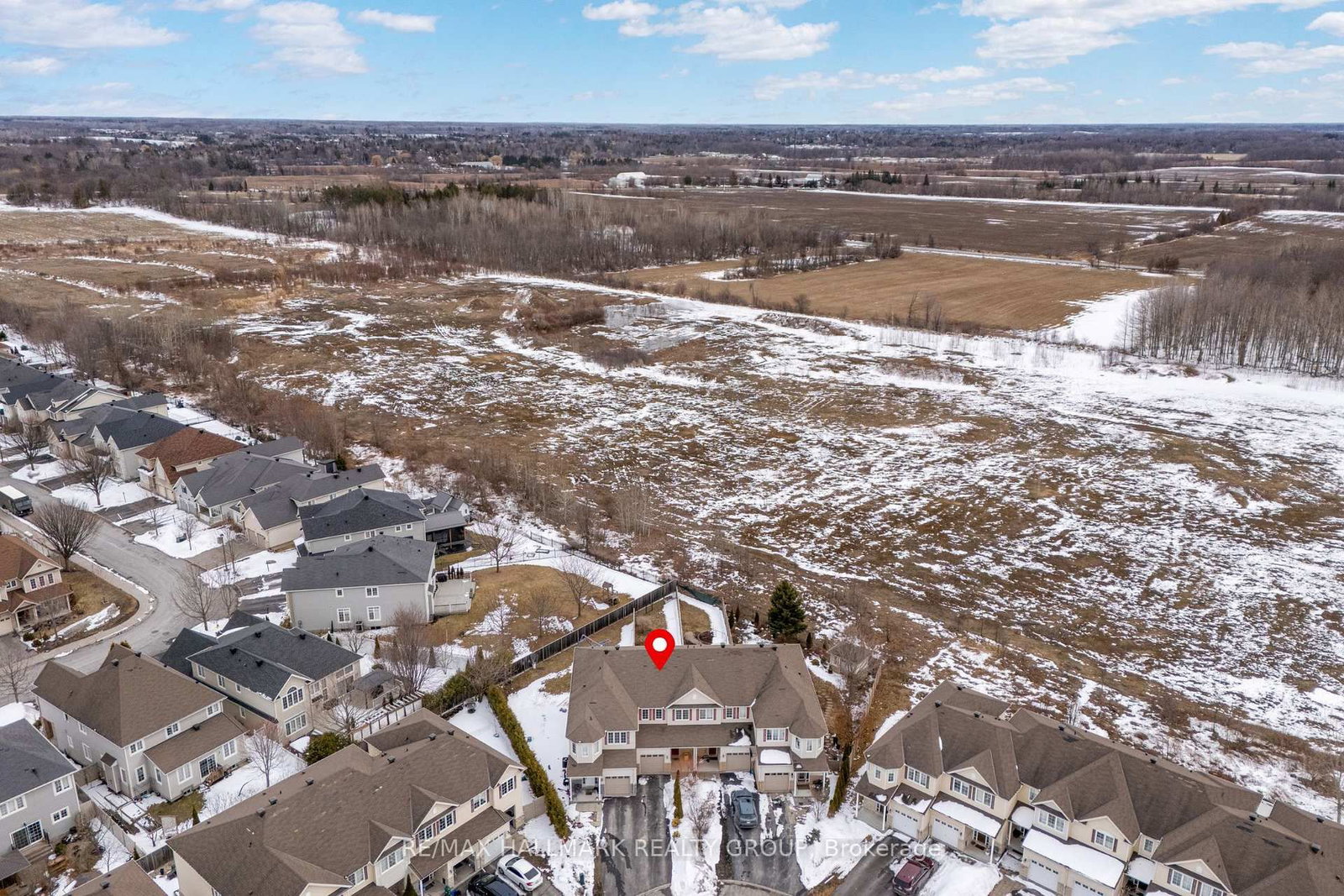 Townhouse for sale at 132 LARAMIE Crescent, Ottawa, Ontario, K2J 5Z8 - Barrhaven - Stonebridge - MLS: X12959784